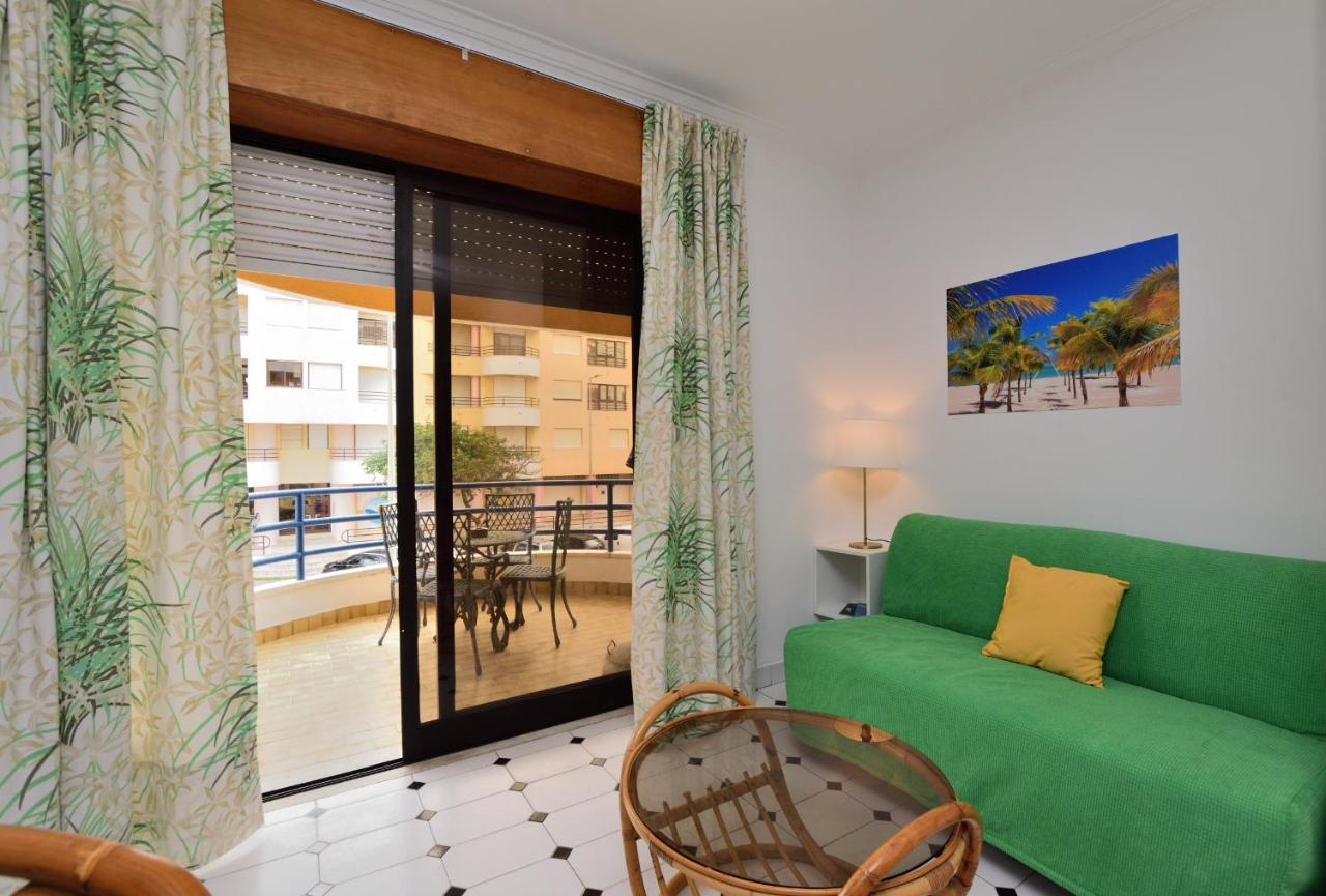 Palmeiras Beach Apartment Коста да Капарика Екстериор снимка