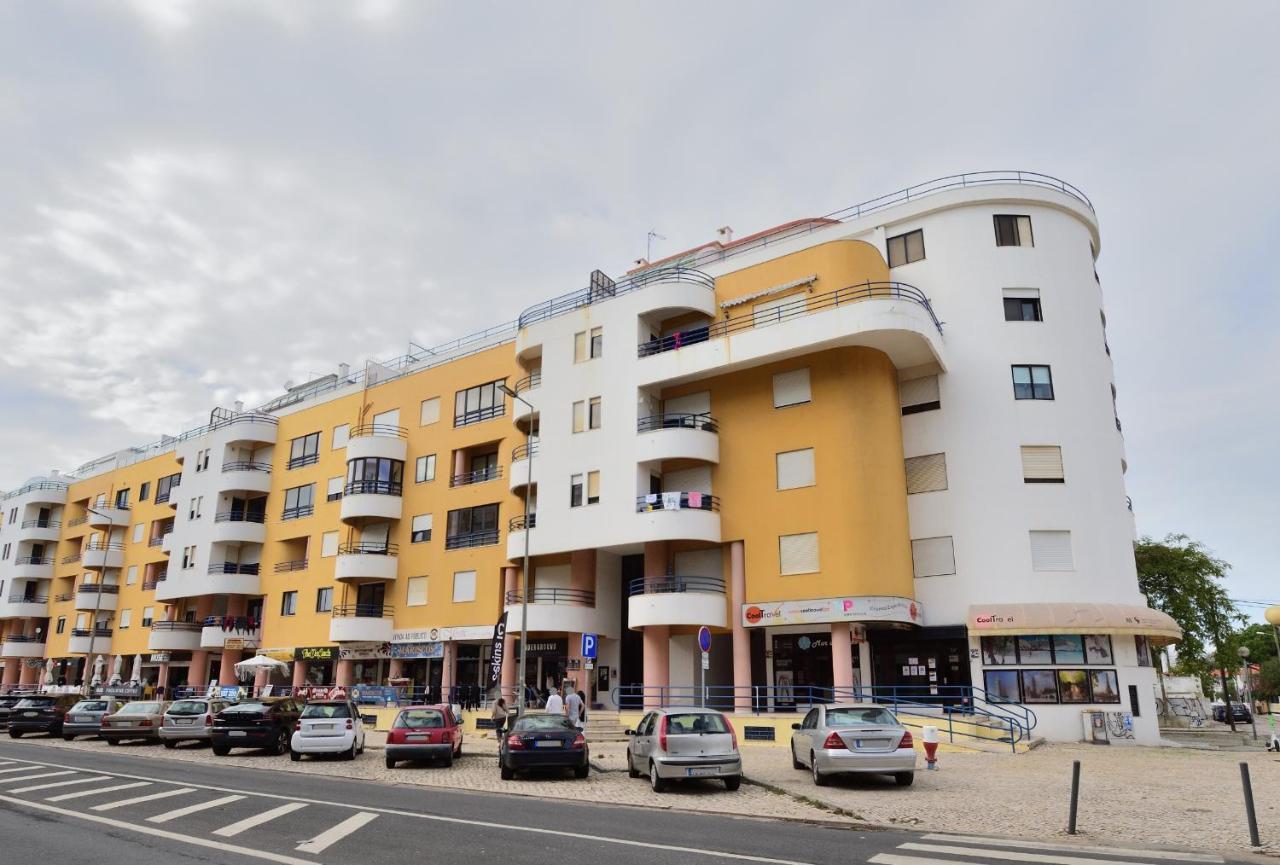 Palmeiras Beach Apartment Коста да Капарика Екстериор снимка